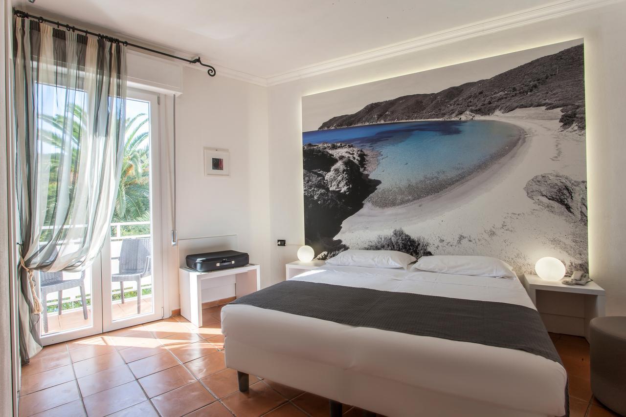 Hotel Barracuda Marina di Campo Dış mekan fotoğraf